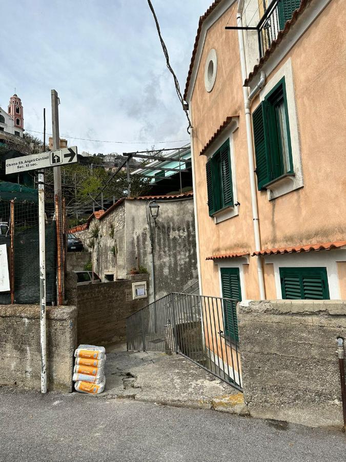 Villa Casa Vacanza La Peonia Minori Exterior foto